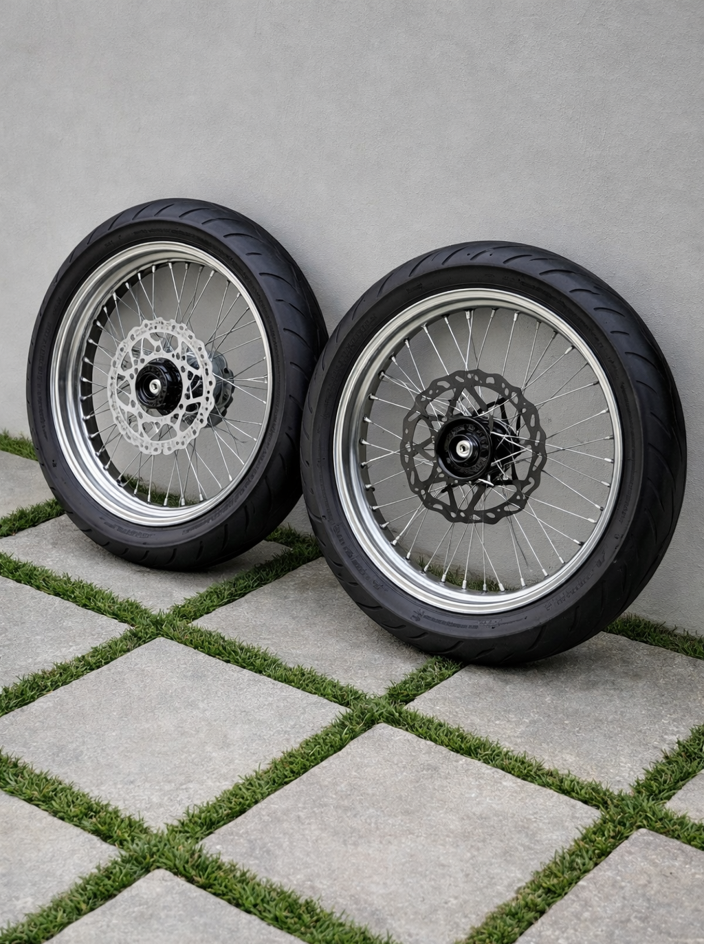 Geeked Rides Super Moto set for surron ultra bee